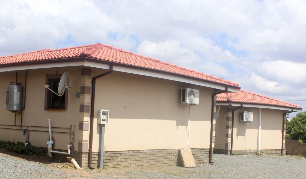 Mbopha Guest House Ulundi ภายนอก รูปภาพ